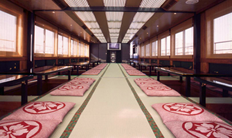 japanese traditional yakatabune dinner cruise on tokyo bay